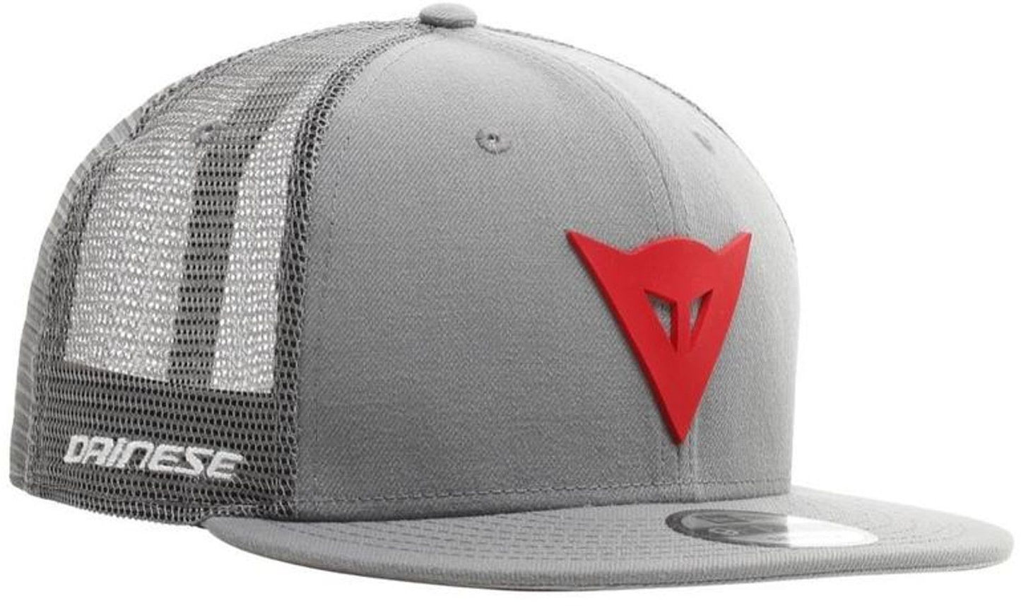 Dainese 9Fifty Trucker Grey / Red Snapback Cap - SpeedParts - Loja Online